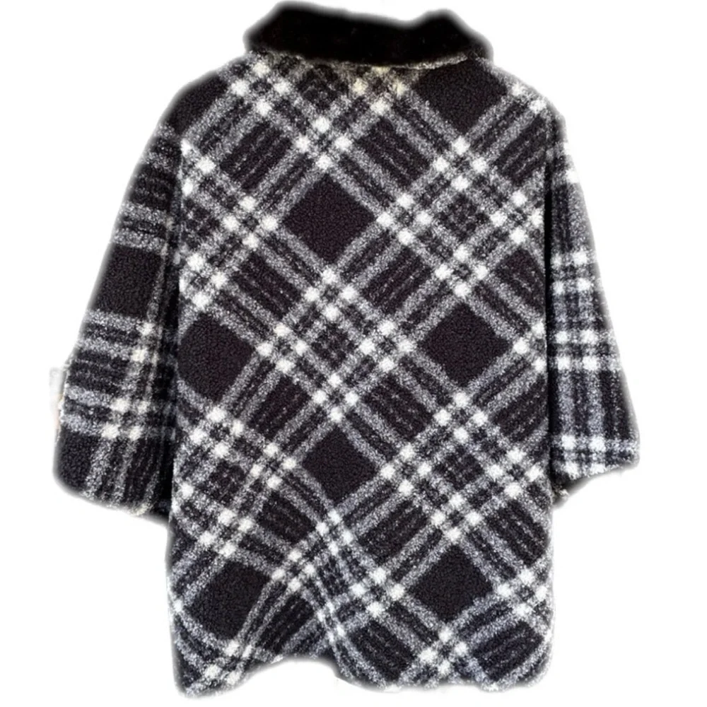 Ladies Tahari Full Zip Collar Dolman Sleeve Poncho Sweater Black Plaid S/M